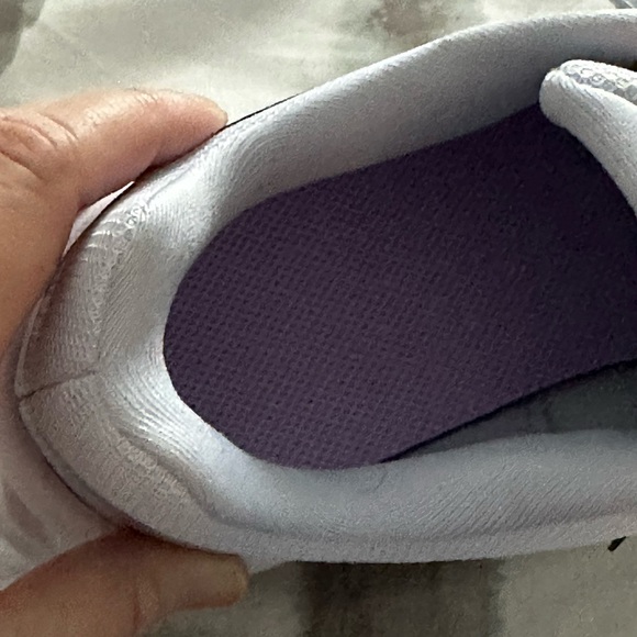 Brand new Nike, never worn - Picture 4 of 5